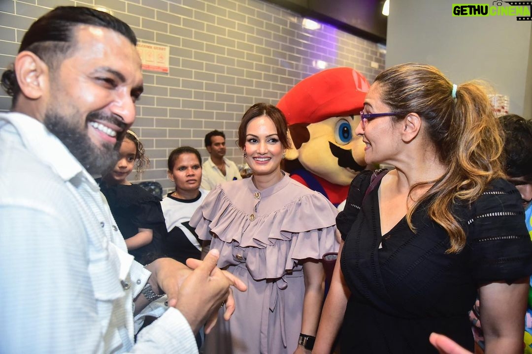 Nisha Rawal Instagram - ♥️ And he said he wanted to meet SUPER MARIO for his 6th birthday, so we made it happen! Happy Birthday my Littloo ♥️ . . . . . . . . A memorable birthday party and all the following wonderful people are to thank: 🍄 This cute venue | @jumbletumblekids 🍄The lovely MARIO theme decor | @scribbleandpop_events 🍄Super Yummy cake | DCAKECREATIONS @dcakecreations 🍄Moments captured by | @prathameshbhosale09 & Kaustubh 🍄My most favourite brand for toys & stationary as return gifts | @scoobiesstores 🍄My most favourite books as return gifts | @t4tales 🍄The lovely tatoo artiste | @its_priiya 🍄Yummy Candy Floss | @cottoncandycasa 🍄My best team ever without whom this would never have been possible | @filmynarulaentertainment - a huge shout out to each one of u - Harmaan, Anupama, Harsha, Aashi 🤗 To all the friends who made it, a big thank you for all the love and blessings for my Littloo! To all who couldn’t make it, your presence was dearly missed! . . . . . . . . . . . . . . . . . . . . . #HappyBirthdayKavish #KavishMehraturns6 Head to my stories for more fun from the party! Jumble Tumble