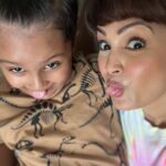 Nisha Rawal Instagram - ♥️ Main aur meri mumma aksar yeh baatein karte hain 😛 Mumbai, Maharashtra