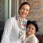 Nisha Rawal Instagram - 🇮🇳 Happy Republic Day! Hope each day is filled with love, light and tons of memories with loved ones! . . . #NishaRawal #NishaRawalReels #RepublicDay2023 #RepublicDayIndia #RepublicDayReels . , . . . Wearing @rustorangedotcom Stole @bimbaylola Juttis @aartiness . . . Leave a 😊 if u wish to see a VLOG on this day? . . . . PLEASE 🚫 REPOST