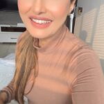 Nisha Rawal Instagram - ♥️ Presenting the song you chose on my IG stories #ajeebdastan . . . . #NishaRawal #NishaRawalReels #NishaRawalMusic