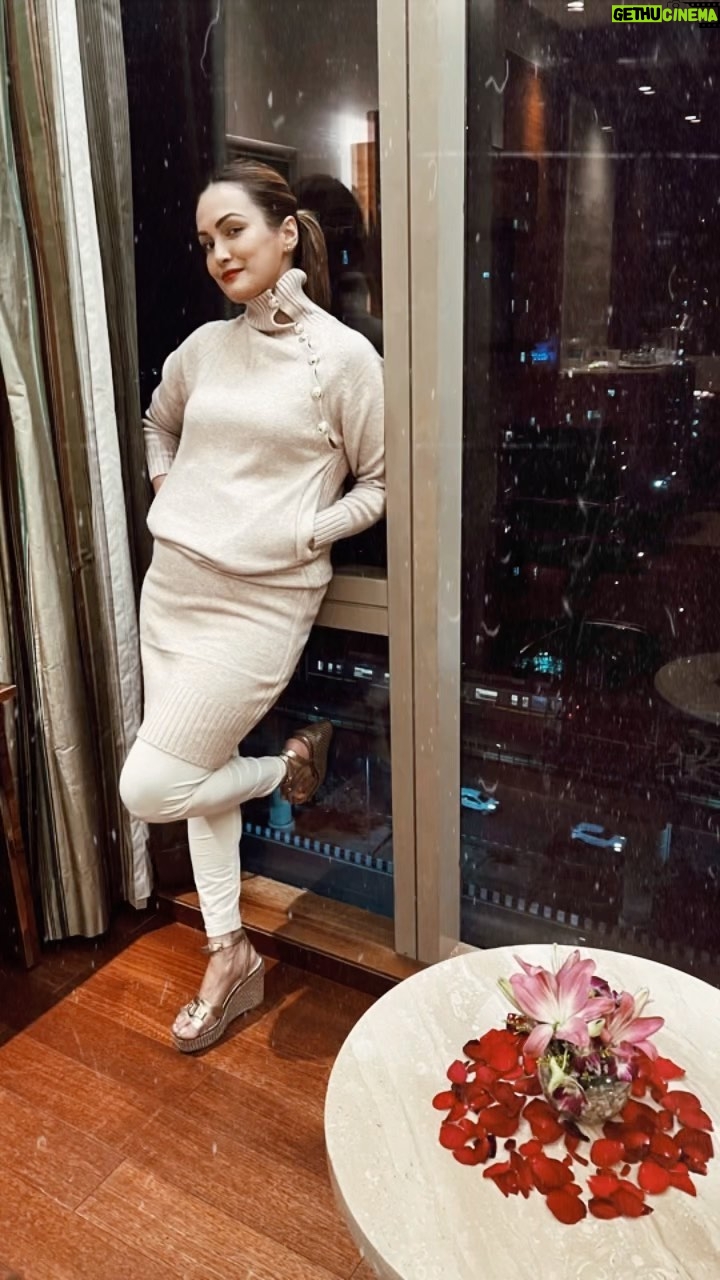 Nisha Rawal Instagram - Peace & Love! Forgiveness & Gratitude! Love & Compassion! . . . . #HappyNewYear . . . . Wearing @pankhclothing . . . . NishaRawalReels