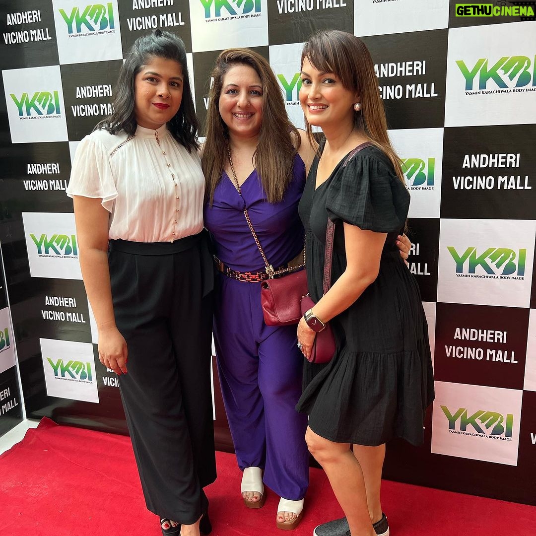 Nisha Rawal Instagram - ♥️ Some accolades feel personal! Proud of you both Urvi and Ravi! . . . Andheri are you ready to get fitter? @ykbi_andherii is right here @ Vicino Mall for top-notch Pilates training! Door are open! @ykbi_andherii @yasminkarachiwala @urvipatel7 @poonampandeyreal @yuvikachaudhary @munishakhatwani @neetu.somani @musingsoftheheartandsoul @the_momster @avantika.says @bandgeekallra Andheri West