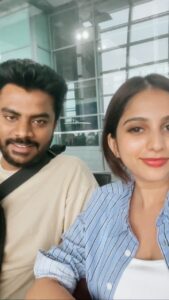 Niveditha Gowda Instagram - Did he really forget or was he just pretending 😝🤗 #nivedithagowda #chandanshetty #reelsinstagram #reelitfeelit #instagram #weddinganniversary