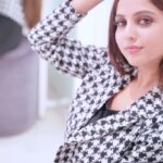 Niveditha Gowda Instagram - Hello everyone! I recently went to Trends for my Deepavali shopping, and they have an incredible variety of outfits and collections to suit your festive style, ensuring you’ll find just what you need to rock that Deepavali look! But wait, there’s more... When you shop for ₹3999 above you will get an attractive gift at ₹249! Also coupons worth Rs.2000 free Add more colour to Deepavali with Trends Deepavali Sambhramotsava! Also Get your kids to colour this sketch and submit it at your nearest Trends store to get discount coupons and goodies! You can also scan the QR code to register on the website and submit via Whatsapp on this number - +91 8861768672! @reliancetrends @trends_sambhramotsava #Reliancetrends #TrendingFashion #Trends #FestiveOutfit #PartyOutfit #Diwali #DiwaliOutfit #EthnicWear #IndianWear #FestiveFashion #deepavali #diwali #festival #happydiwali #diwalivibes #fashion