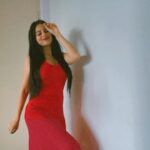 Niveditha Gowda Instagram – POV : it’s really fun when you are by yourself ♥️ 

#nivedithagowda #reelitfeelit #reelsinstagram #vibingalone Bangalore, India
