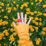 Noël Wells Instagram – ☔️ – 💐