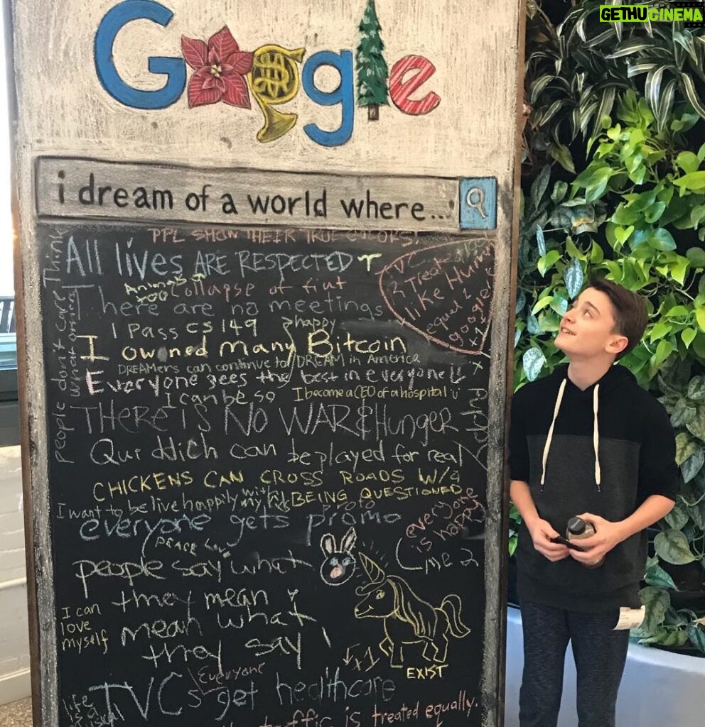Noah Schnapp Instagram - Thanks Ava and Soji for having me at your @google offices!