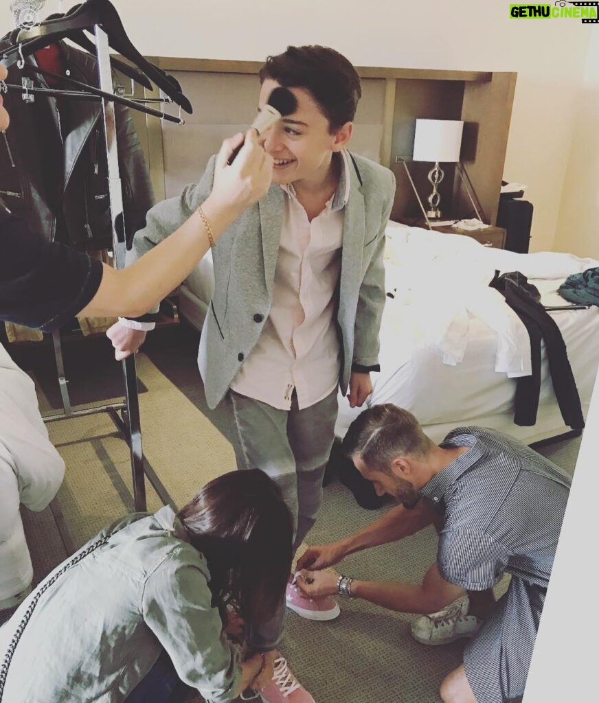 Noah Schnapp Instagram - It takes a village🏘@simonegrooming @philippeuter