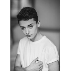 Noah Schnapp Instagram - @lacoste #lacoste #lacostess20  #crocodileinside @louise_trotter_ @ugorichardphoto
