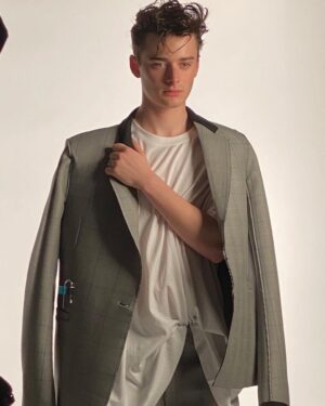 Noah Schnapp Instagram - All suited up in @giorgioarmani