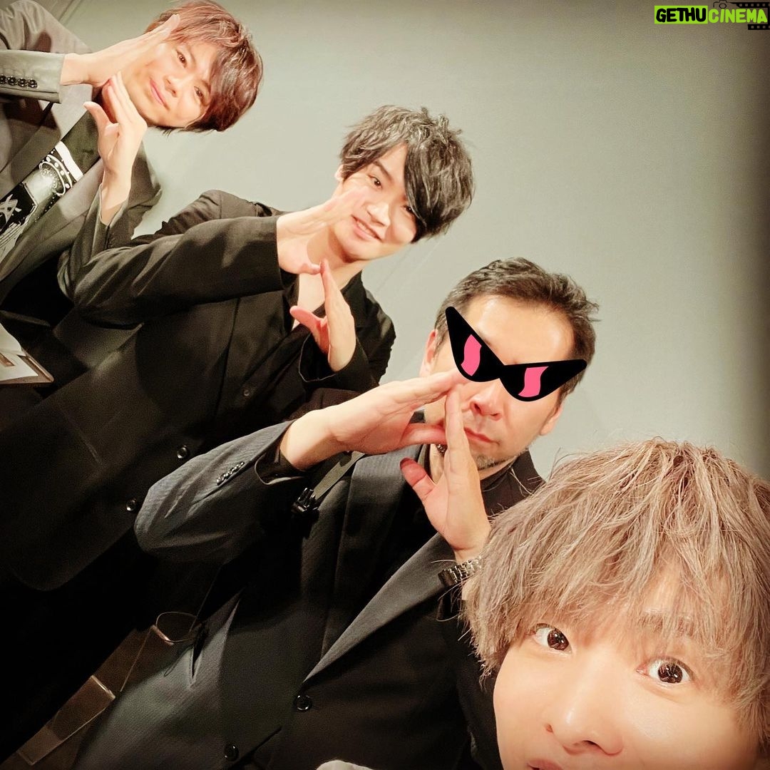Nobuhiko Okamoto Instagram - ムーミクサのときの #浪川さん面白い #細谷さん面白い #編集長も面白い #オカルト三兄弟光栄です #アガルタがシャンバラ説でいいのかな