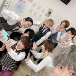 Nobuhiko Okamoto Instagram - めいこい10周年 #浪川さんのセル画をセル画 #たまにはこの角度いいんじゃないでしょうか #ただほんと辛いのは画像を確認した結果大好きな細谷さんが見切れてしまったこと #そしてとりさんとちゃんうめがたまたま衣装着替えてる時の一幕 #スーパープレイヤーたちの宴 #可愛いでしょ？🥰