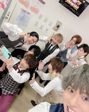 Nobuhiko Okamoto Instagram - めいこい10周年
#浪川さんのセル画をセル画
#たまにはこの角度いいんじゃないでしょうか
#ただほんと辛いのは画像を確認した結果大好きな細谷さんが見切れてしまったこと
#そしてとりさんとちゃんうめがたまたま衣装着替えてる時の一幕
#スーパープレイヤーたちの宴
#可愛いでしょ？🥰