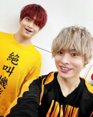 Nobuhiko Okamoto Instagram - ハイキューおめでとう
#懐かしの画像
#天才カテゴリーのわりに成長しがちなキャラクターをやるボイス
#高校生のころから仕上がりかけてた
#時の流れとは変化を生むものですね
#しかし変わらないものもあるのです
#大事な後輩