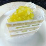 Nobuhiko Okamoto Instagram - 糖分とって午後も頑張ろー！ #スーパーメロンショートケーキ #パティスリーサツキ #いつもエクストラがない悲しみ #しかし美味しい #スーパーシリーズをそろえたい #スーパー岡本信彦になれる日を夢見て #今ほぼ金髪だから髪の毛だけなれてる説