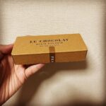 Nobuhiko Okamoto Instagram - こんちゃ #アランデュカス #おすすめチョコレート #最年少でミシュラン三つ星 #パリロンドンモナコから三つ星をもらったのも世界初 #まさに天才 #パーフェクトヒューマン