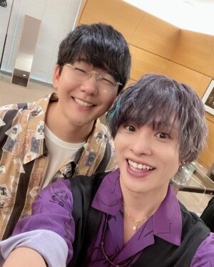 Nobuhiko Okamoto Instagram - ツイステフェス2023ありがとうございました🦈

#ツイステ 

#ハーツラビュル
#サバナクロー
#スカラビア
#ポムフィオーレ
#イグニハイド

#オクタヴィネル　と
#ディアソムニア　は
#また今度ね🦐💗
