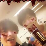 Nobuhiko Okamoto Instagram - 神の降臨 #ねぇぇぇみんなから教えてもらったおすすめフィルター使いこなすのめっちゃむずいですぅぅ #これ本当に盛れてるの！？ #なんか薄くない！？ #いやこれはもしかして #神谷さんの後光によりトンデいるんでは #きっとそうだわ #たしかな年輪を感じ #納得と再確認 #金剛不壊 #ありがとうございました😇