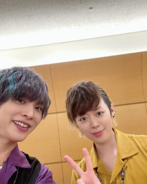 Nobuhiko Okamoto Instagram - ツイステフェス2023ありがとうございました🦈

#ツイステ 

#ハーツラビュル
#サバナクロー
#スカラビア
#ポムフィオーレ
#イグニハイド

#オクタヴィネル　と
#ディアソムニア　は
#また今度ね🦐💗