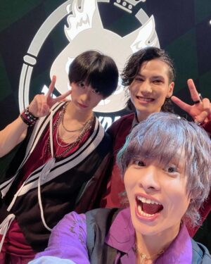 Nobuhiko Okamoto Instagram - ツイステフェス2023ありがとうございました🦈

#ツイステ 

#ハーツラビュル
#サバナクロー
#スカラビア
#ポムフィオーレ
#イグニハイド

#オクタヴィネル　と
#ディアソムニア　は
#また今度ね🦐💗