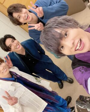 Nobuhiko Okamoto Instagram - ツイステフェス2023ありがとうございました🦈

#ツイステ 

#ハーツラビュル
#サバナクロー
#スカラビア
#ポムフィオーレ
#イグニハイド

#オクタヴィネル　と
#ディアソムニア　は
#また今度ね🦐💗