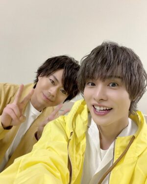Nobuhiko Okamoto Instagram - 夜あそびありがとうございました

#イベントであってるのかもはや謎でしたが楽しかったです
#安元さんと月曜日のMCができて楽しかったです
#しょーたんのお尻とパインヘアーが可愛くて楽しかったです
#かいとくんのサービス精神を久々に浴びれて楽しかったです
#せきともさんのエネルギーとコメントが天才すぎて楽しかったです
#しゅーごくんの人格者ぶりを見れて楽しかったです
#森久保さんの安心感がはんぱなくて楽しかったです
#かねともさんはいつもパワフルでとにかく前向きで楽しかったです
#浪川さんは楽しかったです
#上坂選手に写真を撮ろうと言えない陰の者でした
#みなさん楽しかったですか？
