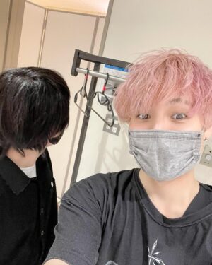 Nobuhiko Okamoto Instagram - FFT2022ありがとうございました

#俺たちがトリグナルだねって言ってる時に出くわしてしまったカレーの妖精
#俺はマカロンといいはってるんですが信号機と言われてます
#今から怖い話をして良いですか
#ほりえるにね
#いっしょに撮ろうよといってね
#撮ったんですよ
#そしたらなんとですね
#ほりえるの後頭部しか映ってませんでした
#キラミューン七不思議