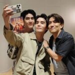 Noppharnach Chaiwimol Instagram - งานเปิดตัวนิยาย #lasttwilightseries วันนี้พูดคุยกันสนุกสนานพอหอมปากหอมคอ ใครอ่านนิยายรอแล้วก็หวังว่าจะถูกใจนะครับ ในซีรีส์ก็จะมีปรับเปลี่ยนไปบ้างเพื่อให้ได้อรรถรสคนละแบบ ฝากเอ็นดูพี่หมอกน้องเดย์อีกที พย.นี้ได้เจอกันแน่นอนครัช 👉