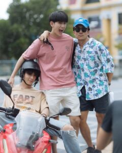Noppharnach Chaiwimol Instagram - สำหรับ #gmmtv2024part1 นี้ไม่ได้หายไปไหนจ้า ขอพักกำกับไปลุยทำ producer ควบคุมการผลิตให้กับเรื่องที่ดูแลอยู่สิริรวม 8 เรื่อง! ส่วน​#lasttwilightseries ลูกชายคนล่าสุดตอนนี้ก็เดินหน้าสู่กระบวนการตัดต่ออย่างเข้มข้นแล้ว พ.ย.นี้น่าจะได้ดูกันแล้วจ้า แล้วบอกตัวเองอยู่ทุกวันว่าอยากจะพักๆ จะพักยังไงก่อน555