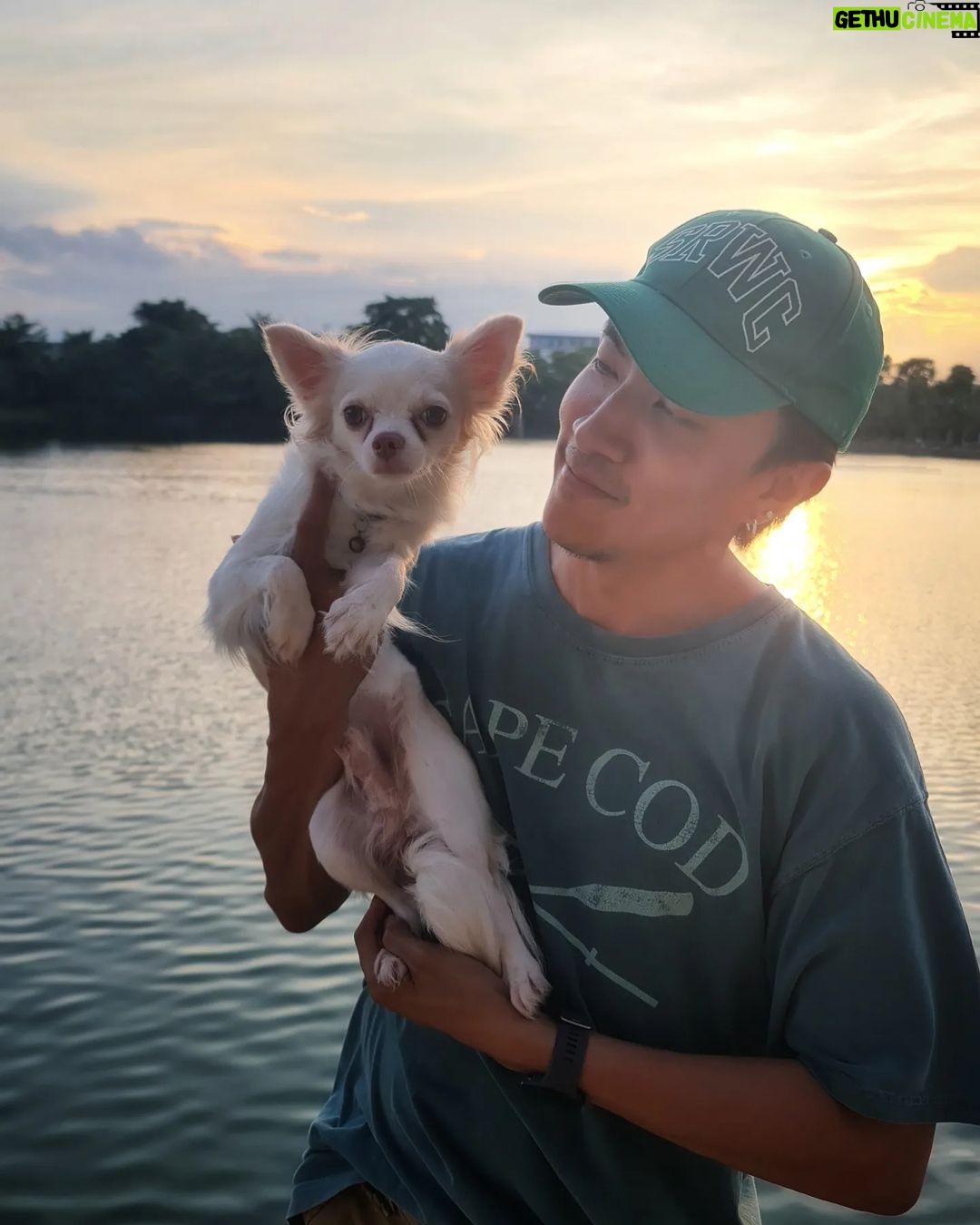 Noppharnach Chaiwimol Instagram - Like father like son🐶 #winner_doggy