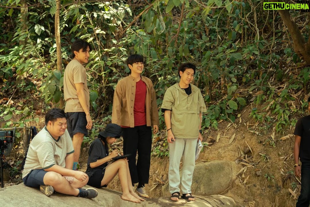 Noppharnach Chaiwimol Instagram - จำลองบรรยากาศอุณหภูมิพรุ่งนี้... ที่มีกองถ่ายoutdoor...หึหึหึ #เบื้องหลังเบื้องใจคนกองถ่าย