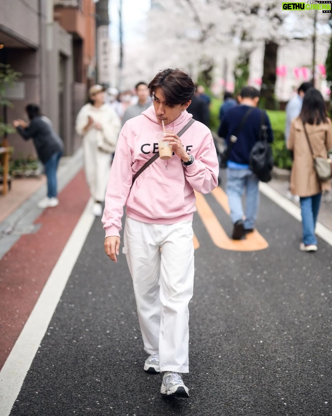 Noppharnach Chaiwimol Instagram - 🌸ซากุระ ซากุเรอะ ซากุริ🌸 #ญี่ปุ่นญี่ใจ2023 🇯🇵 Meguro, Tokyo