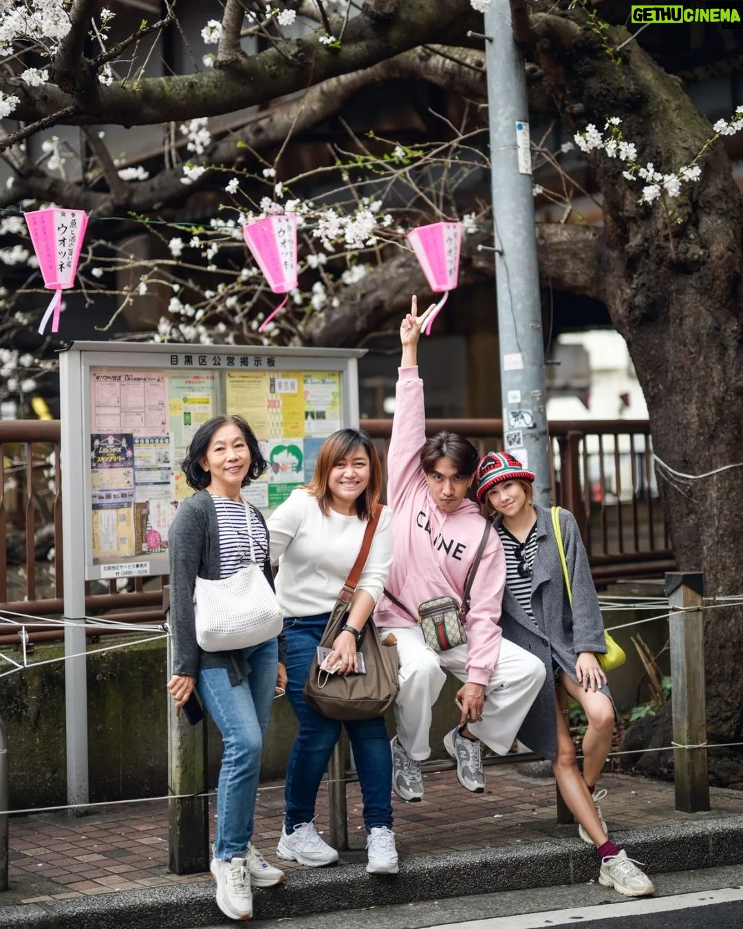 Noppharnach Chaiwimol Instagram - 🌸ซากุระ ซากุเรอะ ซากุริ🌸 #ญี่ปุ่นญี่ใจ2023 🇯🇵 Meguro, Tokyo