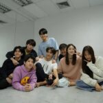 Noppharnach Chaiwimol Instagram - พรุ่งนี้เปิดกล้องแล้ว...ตื่นเต้นเหมือนทุกครั้งนั้นแหละถามว่าพร้อมไหม? ไอ้พร้อมแบบ100%จริงๆมันไม่มีหรอก แต่พร้อมลุย พร้อมแก้ปัญหาข้างหน้า และ รู้แค่ว่าจะพาพวกแกไปให้ดีที่สุดเท่าที่จะทำได้✌️ ใครผ่านมาเห็นก็ส่งกำลังใจกันได้นะครับ ส่วนพวกแกอยู่กันยาวๆอีกสามสี่เดือน อย่าดื้อกันนะ555 😙 #lasttwilightseries #GMMTV