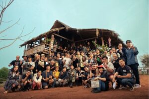 Noppharnach Chaiwimol Instagram - สุดท้ายโปรเจค #ourskyy ก็จบลงไปแล้วนะครับ ในการทำงานทุกครั้งผมเองก็เรียนรู้หลายๆอย่างไปพร้อมๆกับผู้ชมเช่นกัน....ขอบคุณทุกกำลังใจดีดีที่ส่งให้กันและขอน้อมรับทุกคำติชมอย่างจริงใจเพื่อเก็บไปทำงานต่อไปให้ดีขึ้นครับ.
.สุดท้ายนี้ขอบคุณทีมงานทุกคนที่ฝ่าฟันด้วยกันมาและขอบคุณผู้ชมทุกคนที่ยังติดตามกันเสมอมาครับ ด้วยรัก 🤟