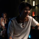 Noppharnach Chaiwimol Instagram - 👉วันที่ชวนมาร์คมาเล่นเรื่องนี้ในบทพี่ไนท์ บอกเลยว่าชวนเพราะอยากทำงานกับนักแสดงที่มีของ แล้วพอได้เวิร์คกับบทพี่ไนท์จริงๆ ก็เลยเป็นหน้าที่อันหนักหน่วงว่าจะใช้งานนักแสดงคนนี้อย่างไรให้คุ้มค่าที่สุด (เช่นเดียวกับน้ำตาล)  บทจึงถูกวางแบ็คกราวน์เรื่องพี่น้องไว้อย่างหนักหน่วง . 👉  เรารู้อยู่แล้วว่ามาร์คเก่งมาร์ครอดเสมอในซีน จนบางครั้งยังแอบรู้สึกว่าทำงานกับมาร์คน้อยมาก ในที่นี้หมายถึงเราไม่ต้องใช้กระบวนท่าต่างๆมากนักในการดึงพลังนักแสดงออกมา . 👉 จนซีนนึงที่เรารู้สึกว่าเฮ้ยไม่ได้นะ  ก็เลยบอกมาร์คว่า อ้าวก็ไม่ได้เก่งอย่างที่พี่คิดนี่นา เล่นง่ายๆแค่นี้ไม่ได้นะพี่ไม่เอา (อันนี้เป็นประโยคทริคที่เราใช้กันกับมาร์คอย่างเข้าใจNo Drama นะจ๊ะ) แค่นั้นแหละมาร์คก็ระเบิดการแสดงให้เราทุกซีน   โดยเฉพาะในอีพี10 นี้ ที่ตั้งแต่ทำบทเสร็จเราสบายใจและบอกกับมาร์คเลยว่าเอาหละมีซีนอะไรให้แกเล่นแล้ว คาดหวังเลยนะ555   . 👉ผ่านมาถึงตรงนี้ก็บอกได้เลยว่า เออ @mmarkpkk มันเก่งและไม่ว่าบทไหนมันก็ไม่ทำให้ผิดหวังเลยจริงๆ และพี่เชื่อว่าคนดูก็คิดอย่างนั้นเช่นกัน .... #LastTwilightSeriesEp10