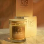 Noppharnach Chaiwimol Instagram - ปีนี้มี Last Twilight Candle เป็นของขวัญปีใหม่  2024 นะครับ🎁 เทียนหอมกลิ่นนี้ปรุงขึ้นพิเศษ โดยได้แรงบันดาลใจมากจาก ซีรีส์ ภาพนายไม่เคยลืม   . 🌄กลิ่นที่ชวนให้นึกถึงแสงแดดอุ่นๆ สายลมอ่อนๆ  บรรยากาศสีเขียวปนเหลืองและส้ม  อยากให้กลิ่นนี้เป็นตัวแทนของ ความสัมพันธ์ของหมอกและเดย์ที่แสนอบอุ่น เต็มไปด้วยความหวัง พลังบวกและความสดใส . 🌄ตัวกลิ่นหลักมาจากดอกไม้สีขาว เน้นที่ ดอกมะลิ ซึ่งเป็นดอกไม้โปรดของเดย์ สื่อถึงความนุ่มนวล อ่อนโยน เพิ่มความธรรมชาติด้วย Green notes จากผลไม้ตระกูลเบอร์รี่ และตัวเทียนมีโทนสีเหลืองอ่อนๆ ของดอกทานตะวัน ที่เป็นนิยามของความหวังในการมีชีวิตอยู่.  อยากให้ทุกคนนึกถึงช่วงเวลาที่สดชื่น สบายใจและผ่อนคลายได้ในเวลาเดียวกัน เหมือนเวลาที่เดย์ มีหมอกอยู่ใกล้ๆ เหมือนคอนเส็ปต์ของกลิ่นที่บอกว่า  "Be with You until the Last Twilight" . 🙏ขอบคุณที่สนับสนุนผลงานกันมาโดยตลอด  ยังไงฝากซีรีส์ ภาพนายไม่เคยลืมด้วยนะครับ #LastTwilightSeries