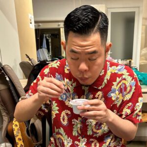 Norihiro Urai Instagram - コントライブ「やってみたいことがあるのだけれど」横浜全公演終了しました。次は京都でお会いしましょう！お越しくださった皆様ありがとうございました！

#男性ブランコ
#トニーフランク
#やってみたいことがあるのだけれど
#やてみた
#横浜赤レンガ倉庫
#みそきん