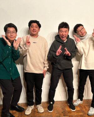 Norihiro Urai Instagram - ダンブラ大サーカス、無事閉幕！

#男性ブランコ
#ダンブラ大サーカス
#アーツ千代田3331 
#ラスト公演
#うるとらブギーズ さん
#トニーフランク
#ラブレターズさん
#コマンダンテさん
#打ち上げでデカ手羽先を持ってテンション上がる僕とスタッフさん
#ありがとうございました