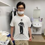 Norihiro Urai Instagram - 阪本と幕張の合間15分で買ったシャツ #マユリカ #幕張 #チャップリン #オードリーヘプバーン #色々見て回るとかせずこれ買ってすぐ戻った