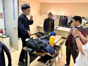 Norihiro Urai Instagram - M-1ツアーin郡山ありがとうございました！

#カバンの中にカバンを入れているのを見つかり井口さんに詰められる平井
#4時間かけて来て6分漫才して4時間かけて帰るさや香石井