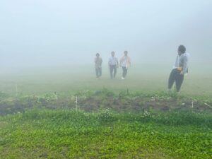 Norihiro Urai Instagram - 楽しかった白馬旅の思い出。

#ラヴィット
#ぶらりんこ旅
#長野県白馬
#インディアンスさん
#ZAZY
#千葉恵里さん
#ばーちー
#真っ白
#ミスト
#サイレントヒル
#逆にレアな日