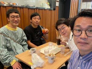 Norihiro Urai Instagram - 楽しかった白馬旅の思い出。

#ラヴィット
#ぶらりんこ旅
#長野県白馬
#インディアンスさん
#ZAZY
#千葉恵里さん
#ばーちー
#真っ白
#ミスト
#サイレントヒル
#逆にレアな日