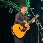 Norihiro Urai Instagram - ZiDol東京ワンマンでした。同期の芸人でめちゃくちゃガチのアイドルをやるというボケにお客様が全力で乗っかってくれて超絶大盛り上がりのヘンテコ空間が出来上がりました。 また全部のダンスを忘れたくらいに戻って来たいと思います！ありがとうございました！ #ZiDol #新宿ReNY #また来年 #FANY #見逃し視聴 #配信中です