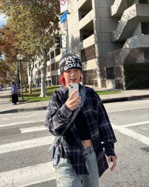 Odd Instagram - LA Picnic🇺🇸☀️ 
지금 한국은 몇시죠..여기능 밤..Zzzzz…