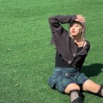 Odd Instagram - SMA슈즈 @sma_shoes_official Y2K만화 '나나' 워커부츠 모델로 함께했습니다 . 디자인도 예뻤고 실제로 착화감이 너무 좋았던 :) 사전 알람 설정해 주시는 분들께는 할인 쿠폰도 드린다고 합니다 ! 예쁜 거 같이 신자~🖤 https://tumblbug.com/sma_nana