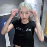 Odd Instagram - 아픈 거 무서워서 탄력시술.. 받았는데 대 만 족 하 나 도 안 아픔 내 턱에 찔려볼 사람 @cellin_clinic #튠페이스