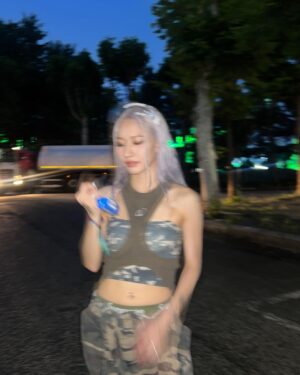 Odd Instagram - 재미써따 ! 
2023 waterbomb 🔫💦
#Hook @waterbomb_official 

금손 쌤들🫶💜
@mascene_sodam
@makeup_eunnny 
@__yujinberry__