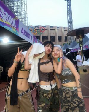 Odd Instagram - 재미써따 ! 
2023 waterbomb 🔫💦
#Hook @waterbomb_official 

금손 쌤들🫶💜
@mascene_sodam
@makeup_eunnny 
@__yujinberry__