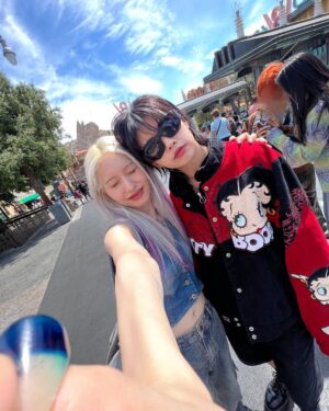 Odd Instagram - I love LA…💕
LA에서도 @mascene_sodam 🦄